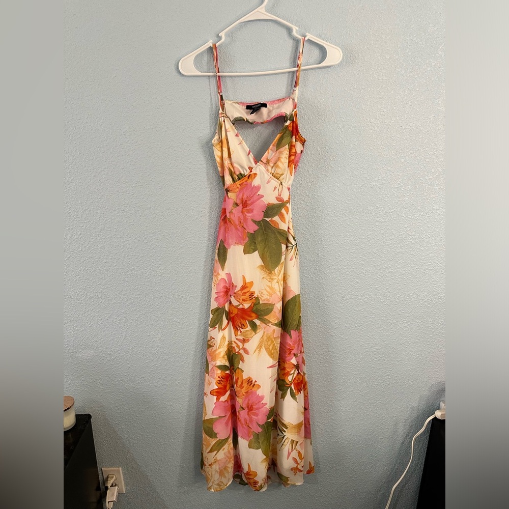 Backless Floral Maxi Dress